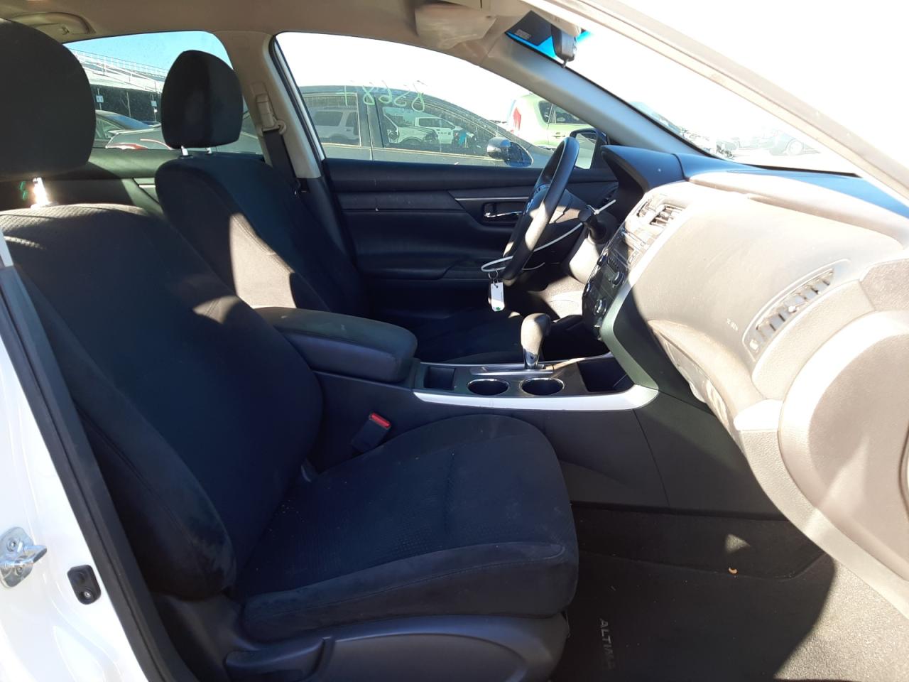 Photo 5 from auction – 2015 NISSAN ALTIMA 2.5 with VIN 1N4AL3AP3FC295715