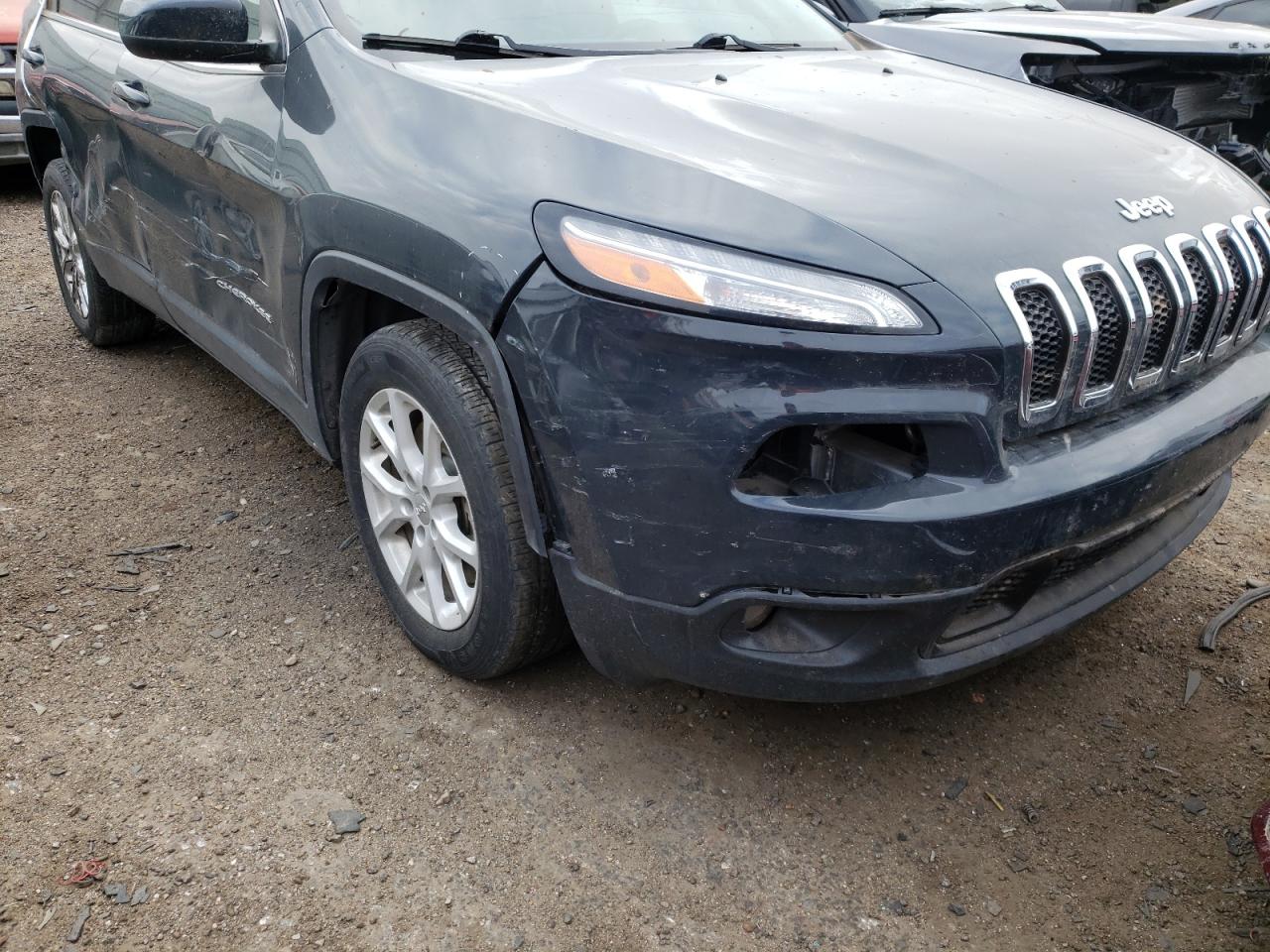 Photo 9 from auction – 2018 JEEP CHEROKEE L with VIN 1C4PJLLB0JD584274