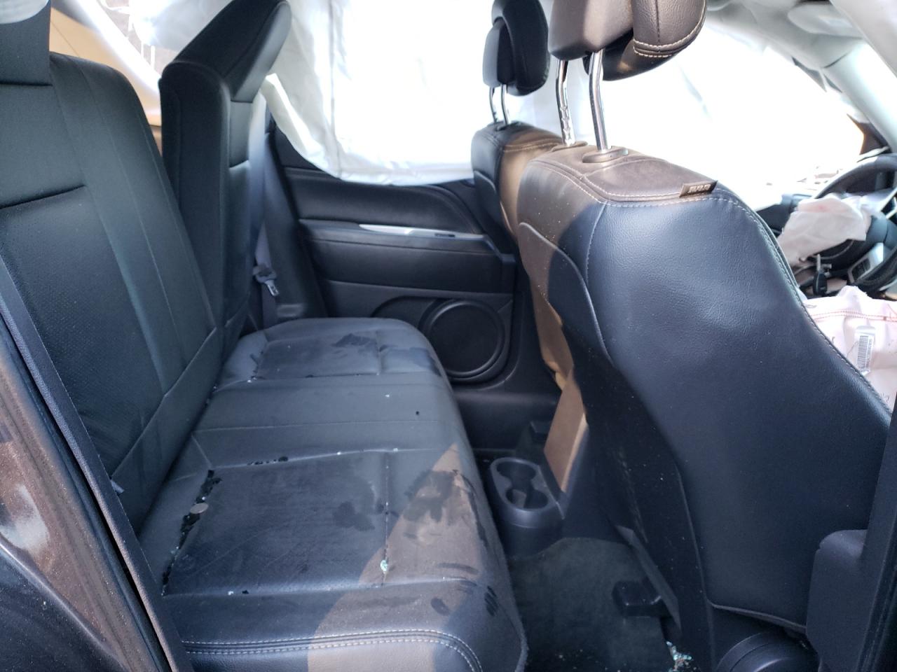 Photo 6 from auction – 2017 JEEP COMPASS LA with VIN 1C4NJDEB7HD168002