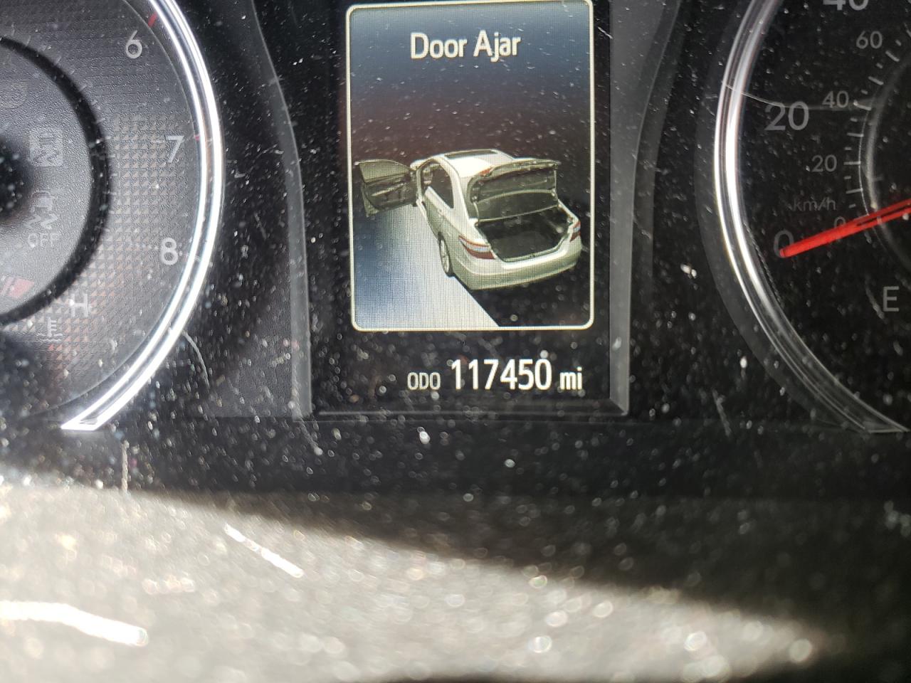 Photo 8 from auction – 2017 TOYOTA CAMRY LE with VIN 4T1BF1FK8HU279977