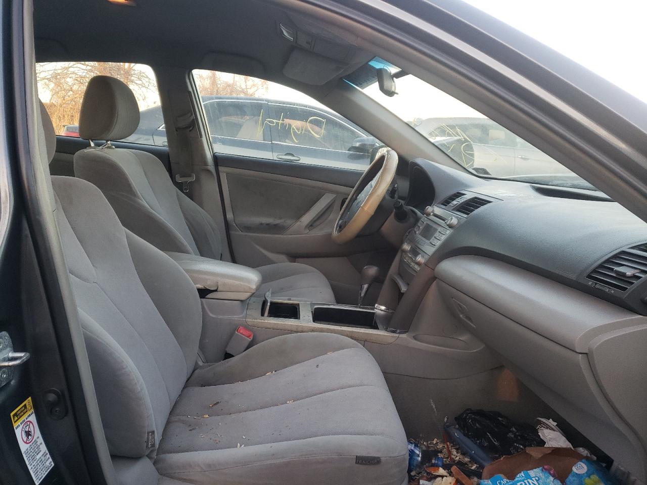 Photo 5 from auction – 2011 TOYOTA CAMRY HYBR with VIN 4T1BB3EK3BU139707