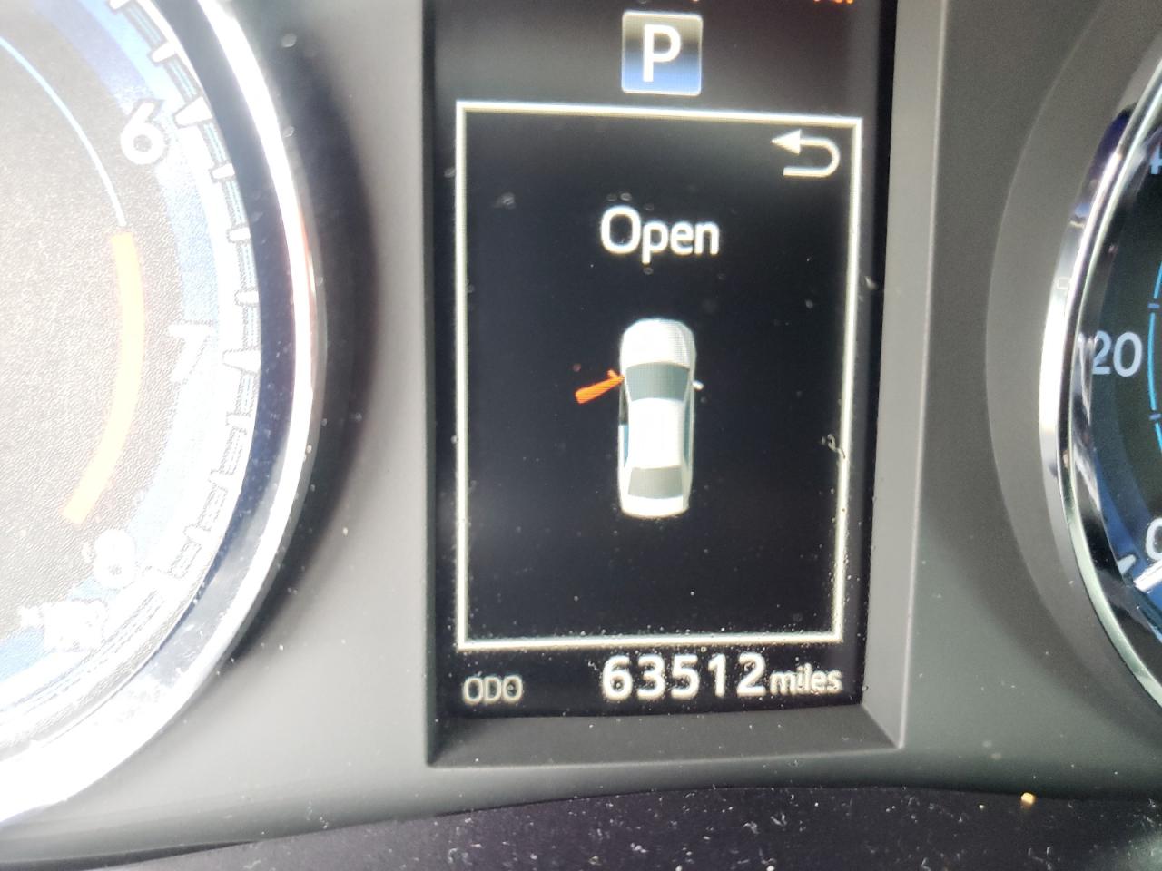 Photo 8 from auction – 2018 TOYOTA COROLLA L with VIN 5YFBURHE8JP822747