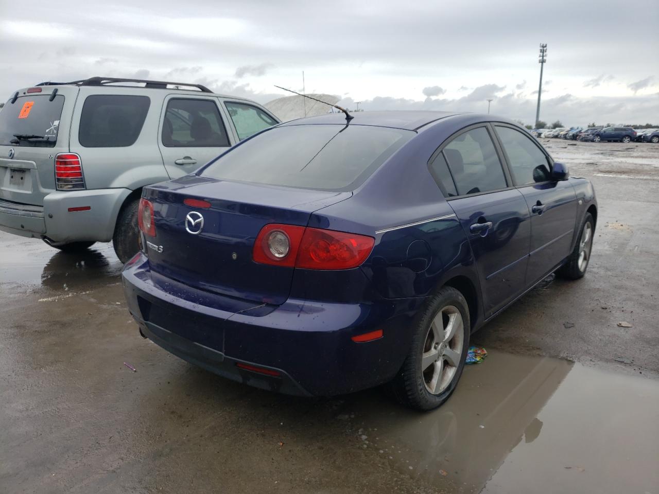 Photo 4 from auction – 2006 MAZDA 3 I with VIN JM1BK32F361467289