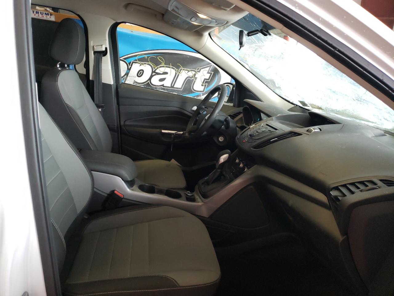 Photo 5 from auction – 2016 FORD ESCAPE SE with VIN 1FMCU9G90GUC66921