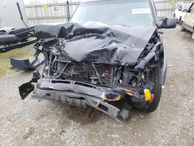 Photo 9 from auction – 2004 CHEVROLET SUBURBAN K with VIN 3GNFK16Z84G186766