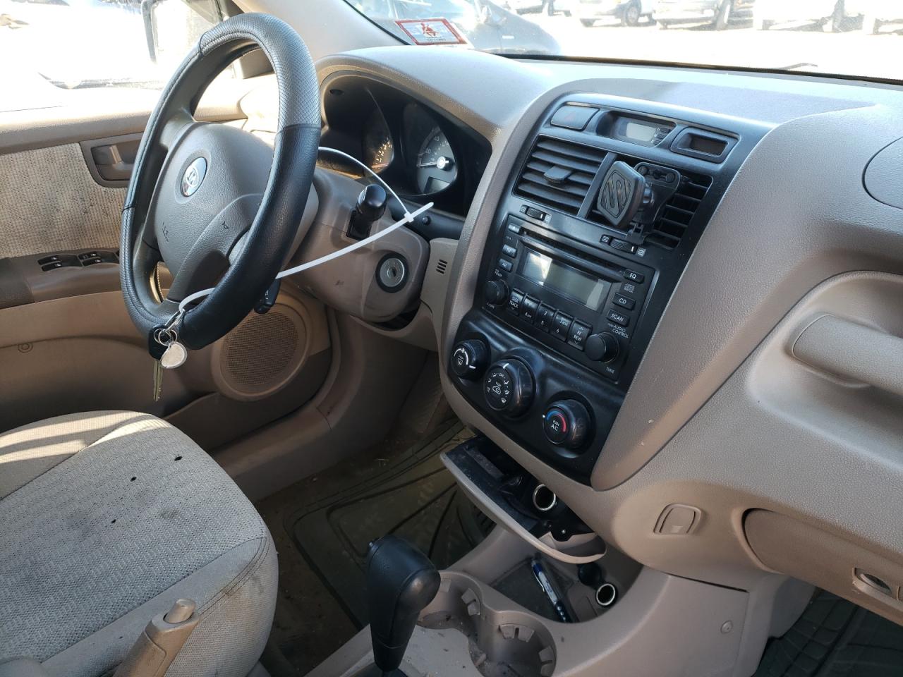Photo 9 from auction – 2007 KIA SPORTAGE with VIN KNDJF724X77334808