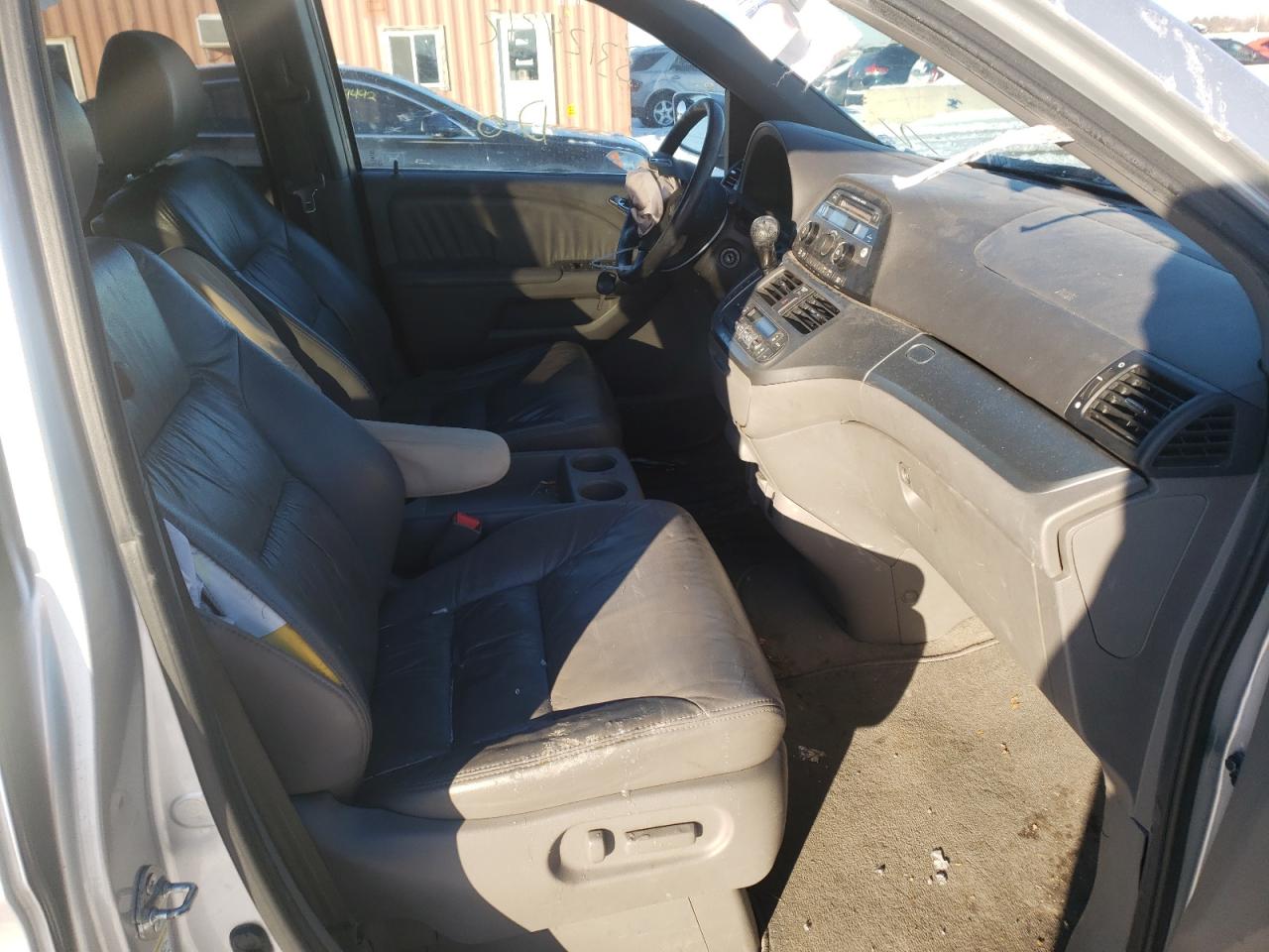Photo 5 from auction – 2010 HONDA ODYSSEY EX with VIN 5FNRL3H63AB102789