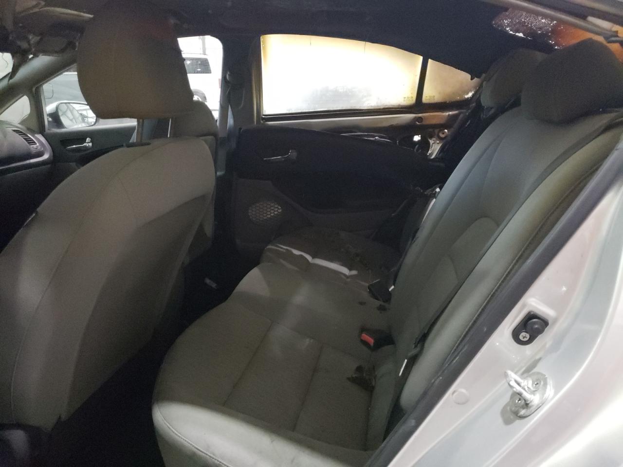 Photo 6 from auction – 2016 KIA FORTE LX with VIN KNAFK4A67G5518082