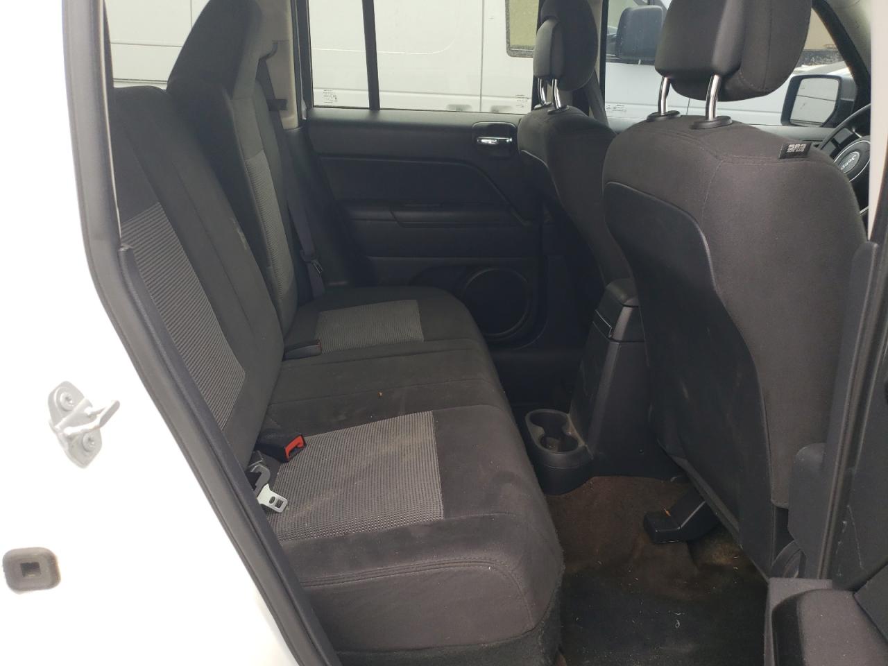 Photo 6 from auction – 2017 JEEP PATRIOT SP with VIN 1C4NJPBA3HD116525