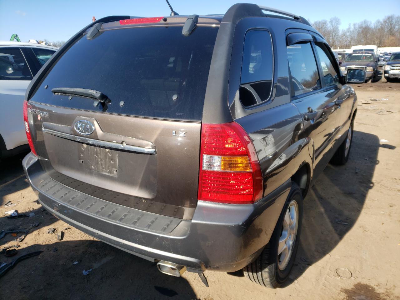 Photo 4 from auction – 2007 KIA SPORTAGE with VIN KNDJF724X77334808
