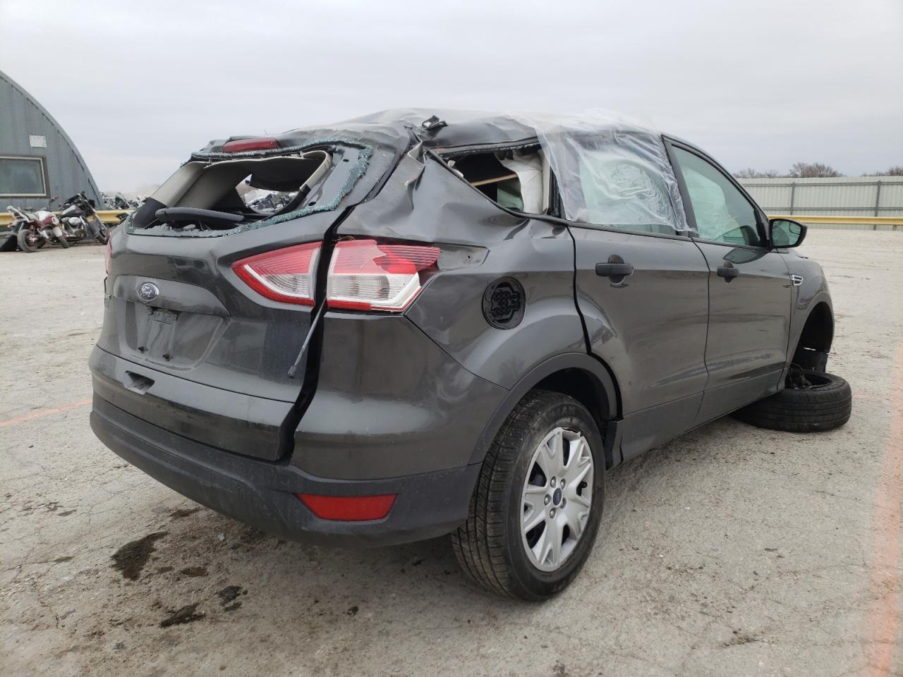 Photo 4 from auction – 2016 FORD ESCAPE S with VIN 1FMCU0F70GUC65179