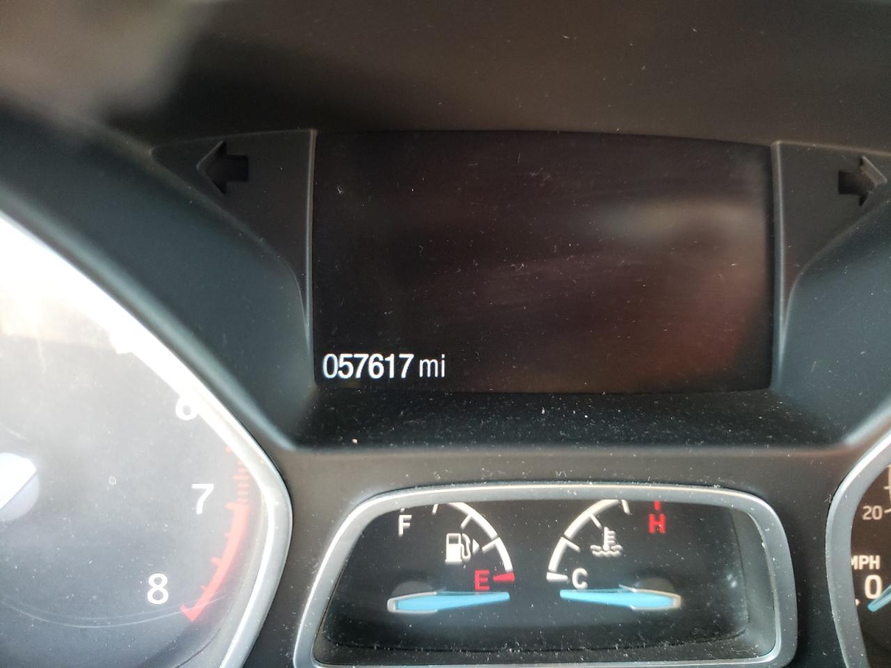Photo 8 from auction – 2017 FORD ESCAPE S with VIN 1FMCU0F70HUE56828