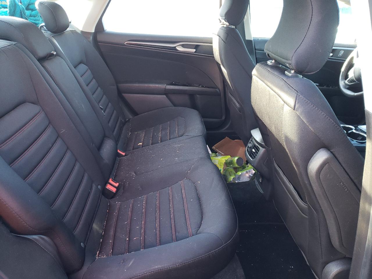 Photo 6 from auction – 2015 FORD FUSION SE with VIN 3FA6P0H71FR216977