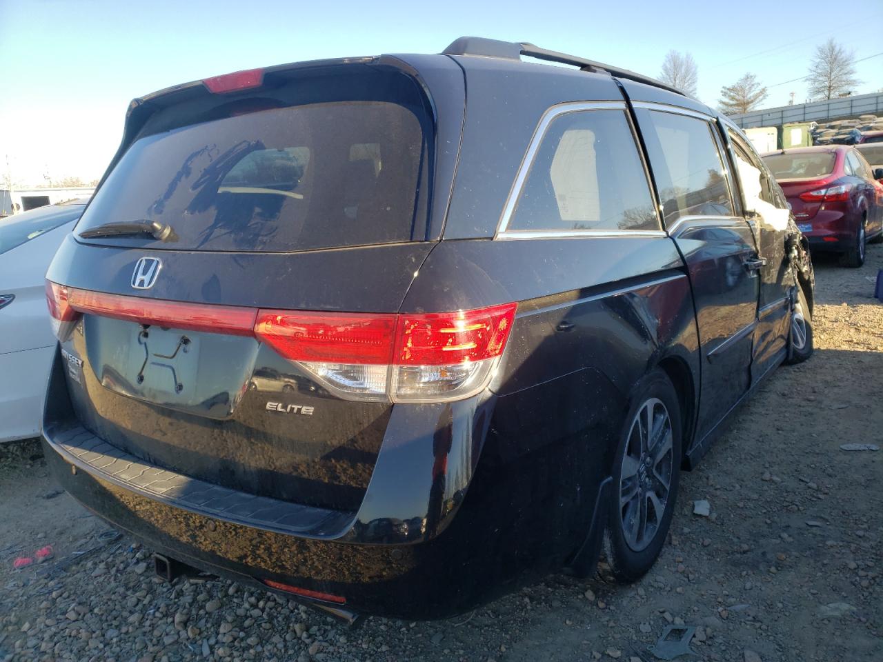 Photo 4 from auction – 2014 HONDA ODYSSEY TO with VIN 5FNRL5H96EB089788