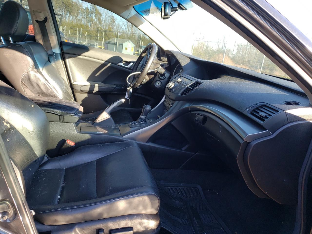 Photo 5 from auction – 2011 ACURA TSX with VIN JH4CU2F60BC008978