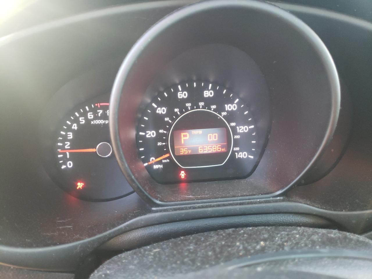 Photo 8 from auction – 2017 KIA SOUL with VIN KNDJN2A25H7443944