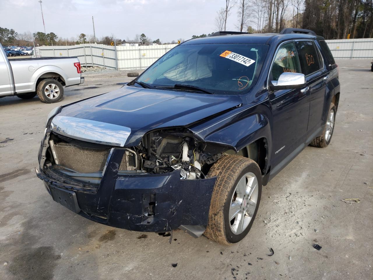 Photo 2 from auction – 2015 GMC TERRAIN SL with VIN 2GKFLRE38F6187355