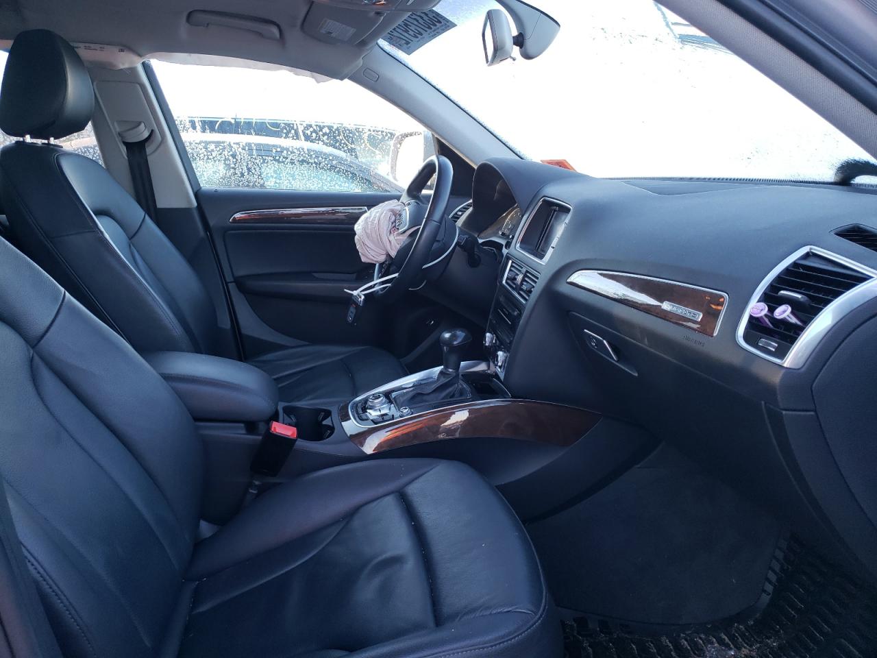 Photo 5 from auction – 2017 AUDI Q5 PREMIUM with VIN WA1C2AFP0HA098237