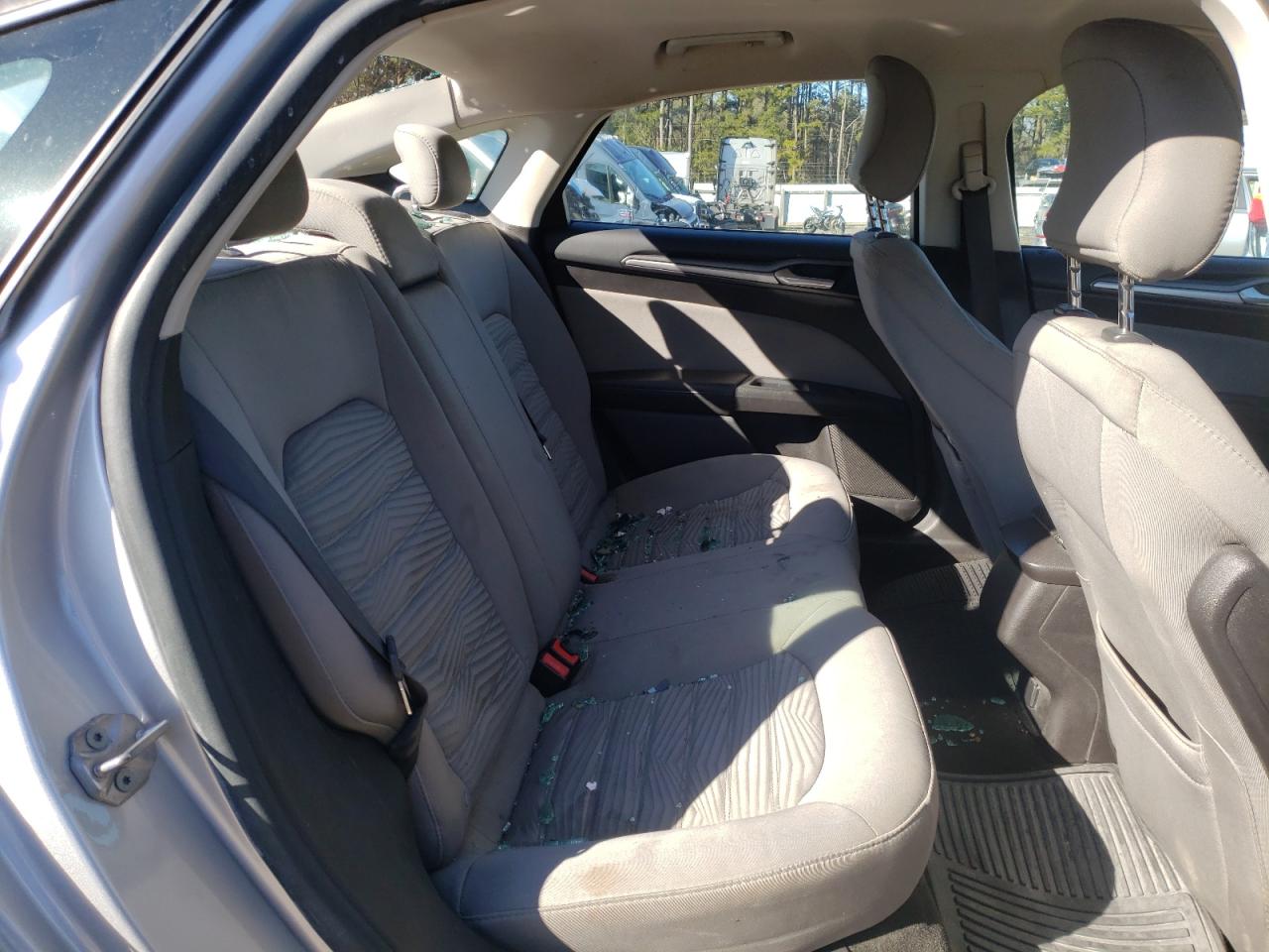 Photo 6 from auction – 2016 FORD FUSION with VIN 3FA6P0G79GR262172