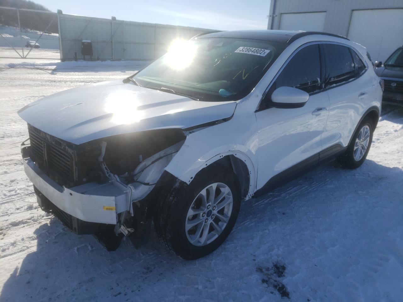 Photo 2 from auction – 2020 FORD ESCAPE SE with VIN 1FMCU0G60LUA91517