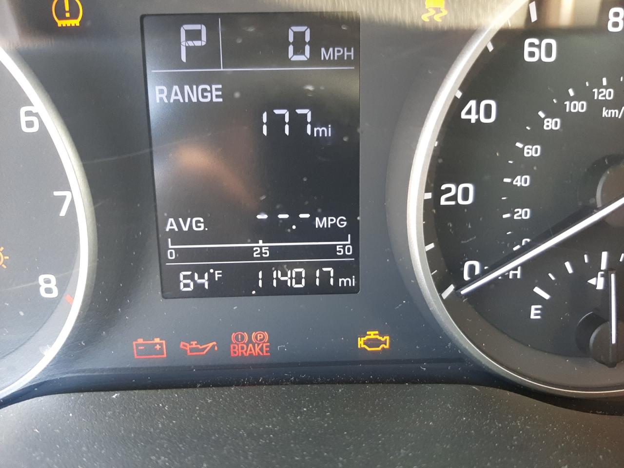 Photo 8 from auction – 2017 HYUNDAI ELANTRA SE with VIN 5NPD74LF6HH166512