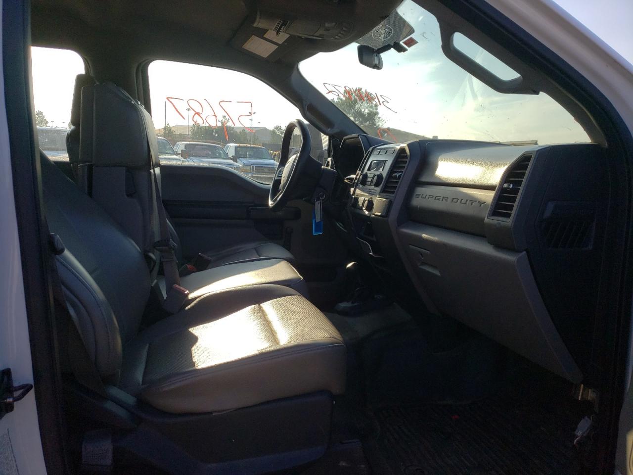 Photo 5 from auction – 2019 FORD F550 SUPER with VIN 1FD0W5HY3KEC44510