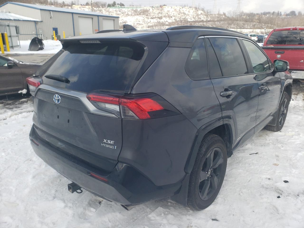 Photo 4 from auction – 2021 TOYOTA RAV4 XSE with VIN 2T3E6RFV2MW019856