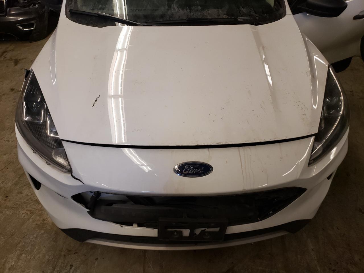 Photo 7 from auction – 2020 FORD ESCAPE S with VIN 1FMCU0F68LUC60958