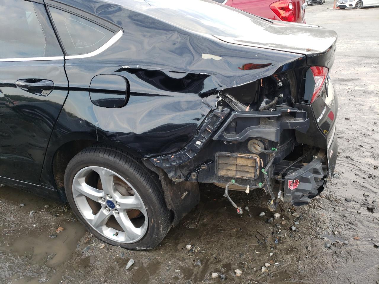 Photo 9 from auction – 2016 FORD FUSION SE with VIN 3FA6P0HD0GR211373