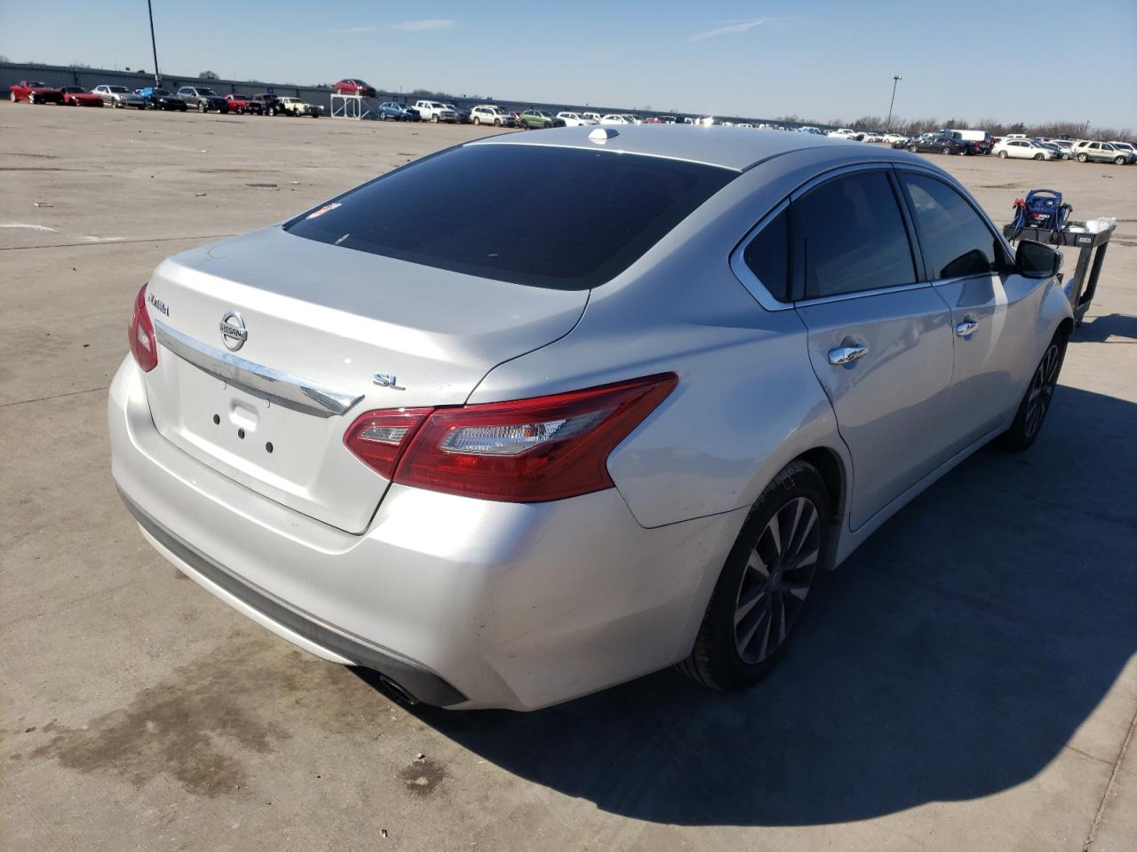 Photo 4 from auction – 2018 NISSAN ALTIMA 2.5 with VIN 1N4AL3AP1JC170480