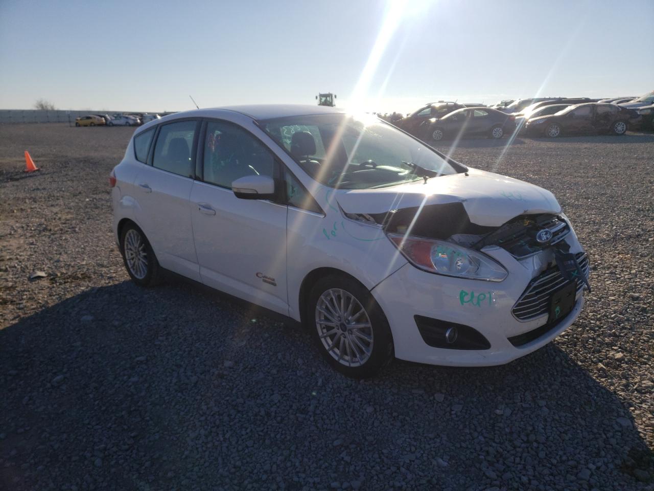FORD C-MAX PREM 2015 with VIN 1FADP5CUXFL103139 - Photo from auction