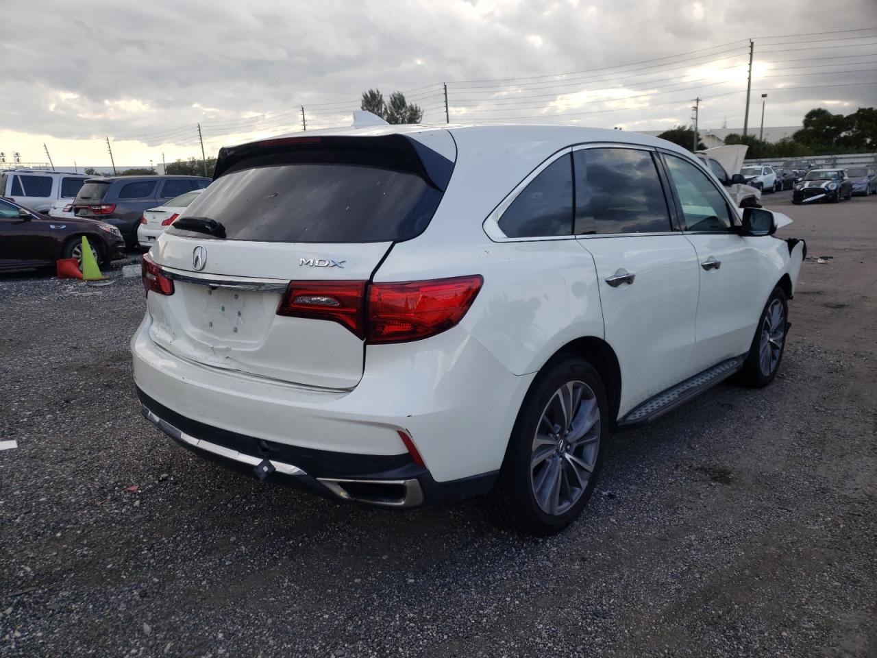 Photo 4 from auction – 2017 ACURA MDX TECHNO with VIN 5FRYD3H53HB013281