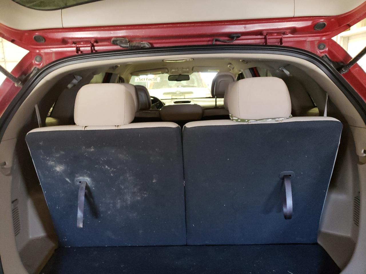 Photo 6 from auction – 2015 KIA SORENTO LX with VIN 5XYKT4A63FG577408