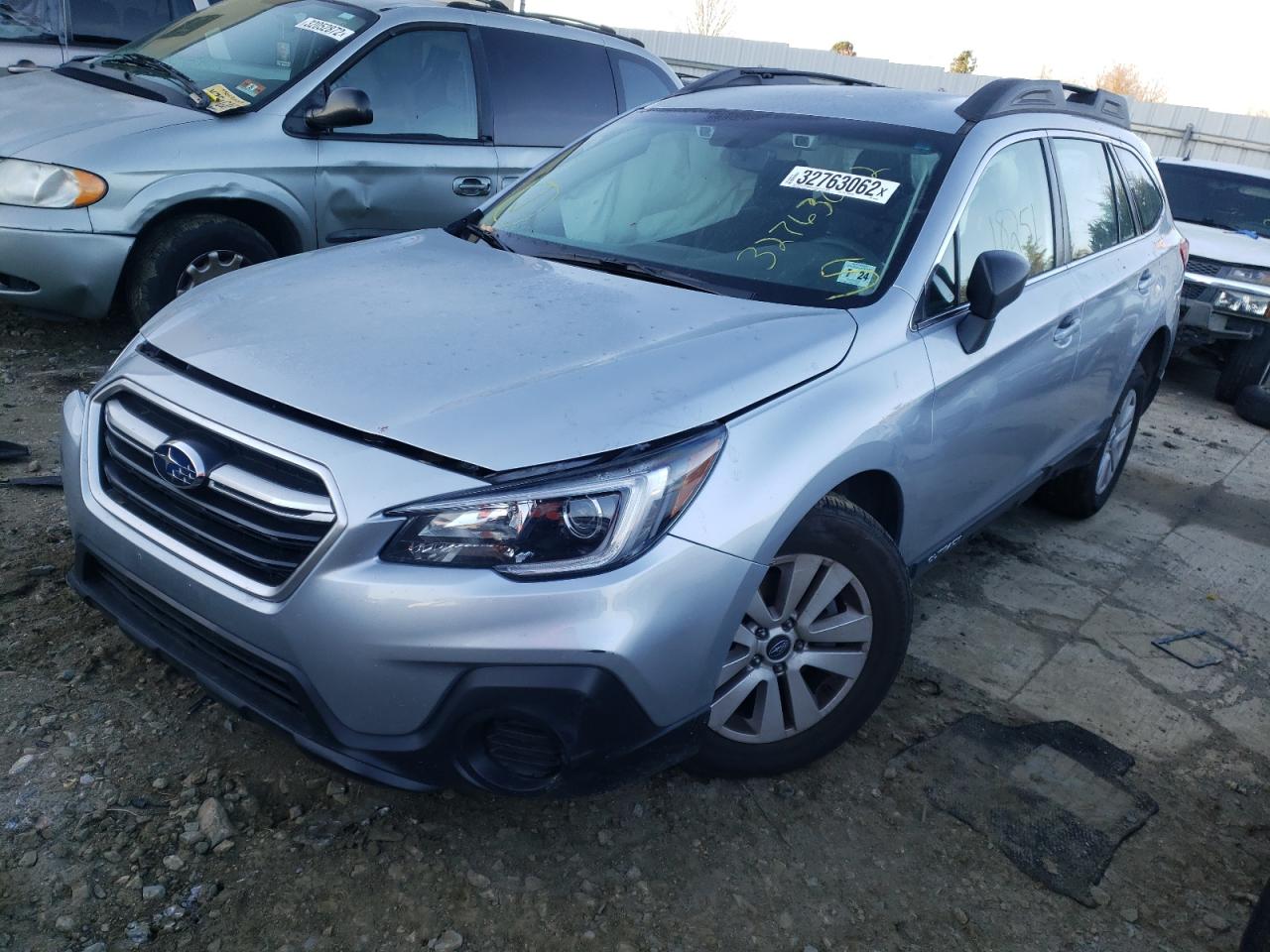 Photo 2 from auction – 2019 SUBARU OUTBACK 2. with VIN 4S4BSABC5K3394348