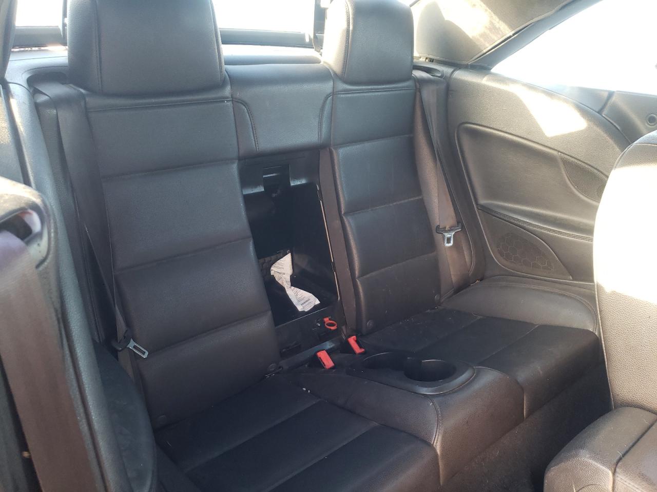 Photo 6 from auction – 2011 VOLKSWAGEN EOS with VIN WVWBW7AH0BV004527
