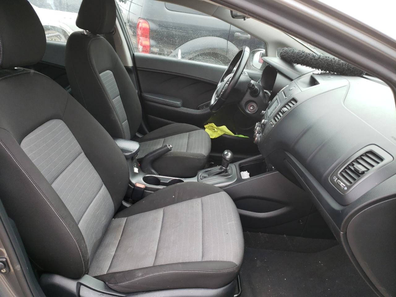 Photo 5 from auction – 2014 KIA FORTE EX with VIN KNAFX4A86E5172302