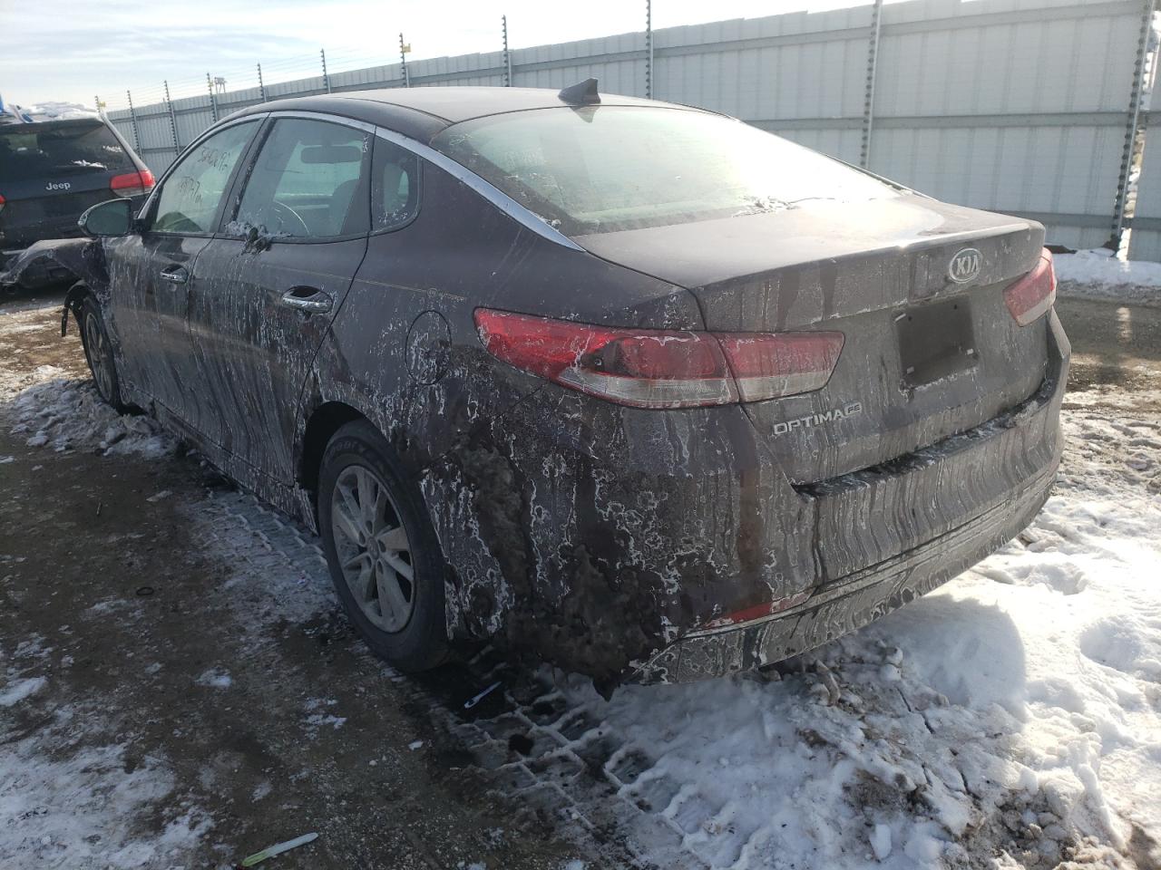 Photo 3 from auction – 2016 KIA OPTIMA LX with VIN 5XXGT4L30GG108839