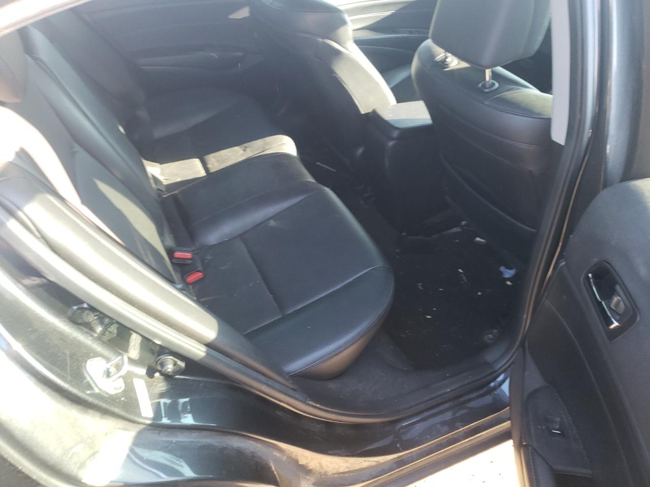Photo 6 from auction – 2016 ACURA ILX BASE W with VIN 19UDE2F37GA021045