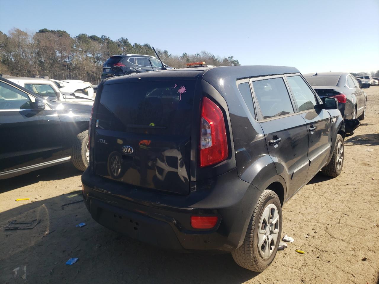 Photo 4 from auction – 2013 KIA SOUL with VIN KNDJT2A55D7591005