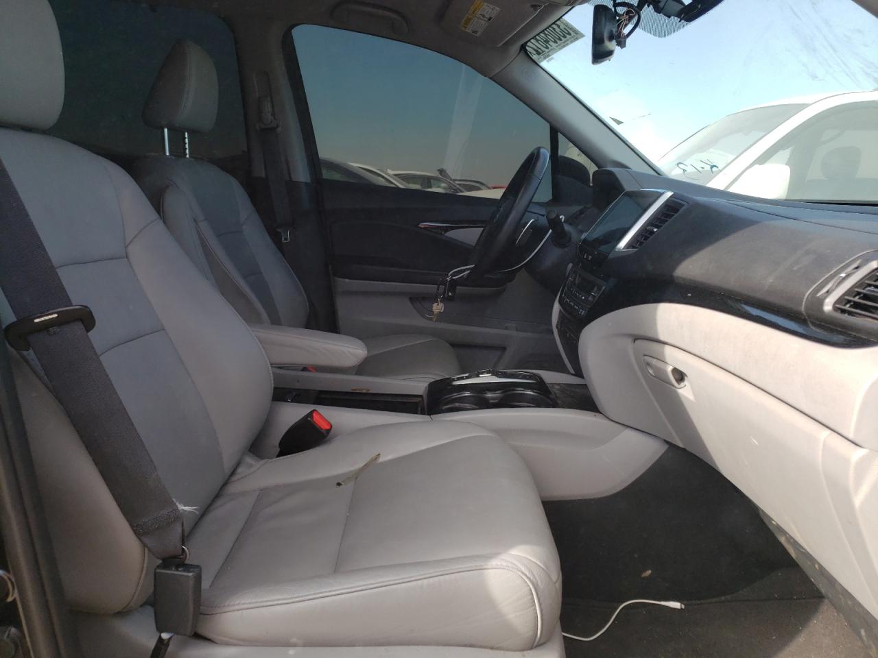 Photo 5 from auction – 2018 HONDA PILOT with VIN 5FNYF6H91JB061285