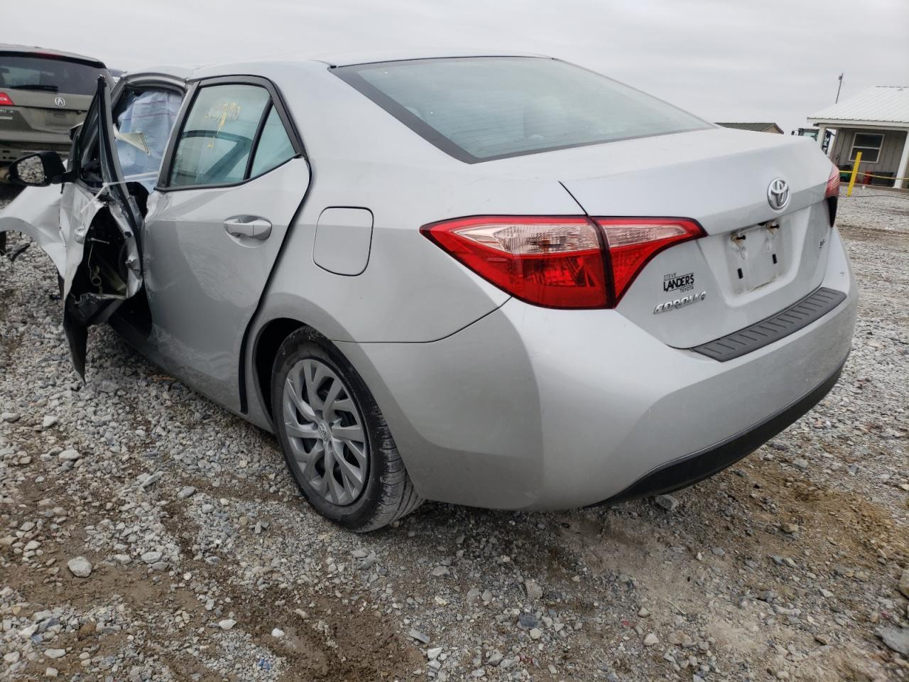 Photo 3 from auction – 2017 TOYOTA COROLLA L with VIN 5YFBURHE2HP665405