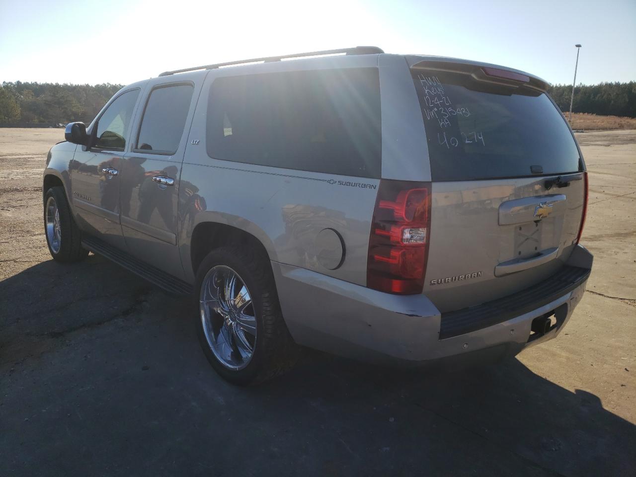 Photo 3 from auction – 2007 CHEVROLET SUBURBAN C with VIN 3GNFC16067G315431