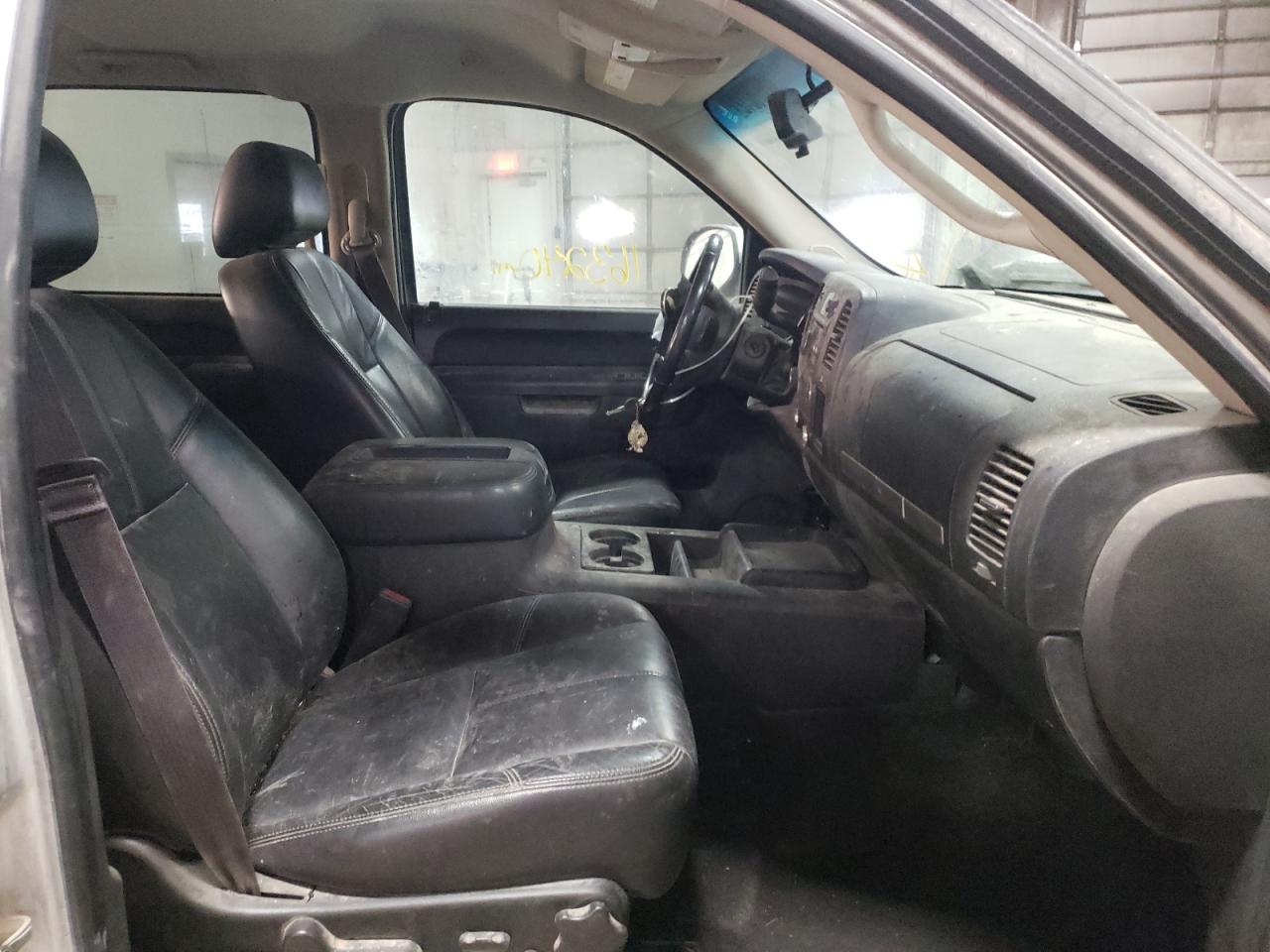 Photo 5 from auction – 2010 CHEVROLET SILVERADO with VIN 3GCRKSE39AG165137