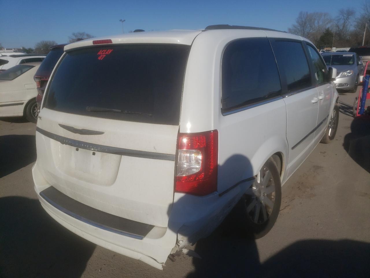 Photo 4 from auction – 2016 CHRYSLER TOWN & COU with VIN 2C4RC1BG3GR221199