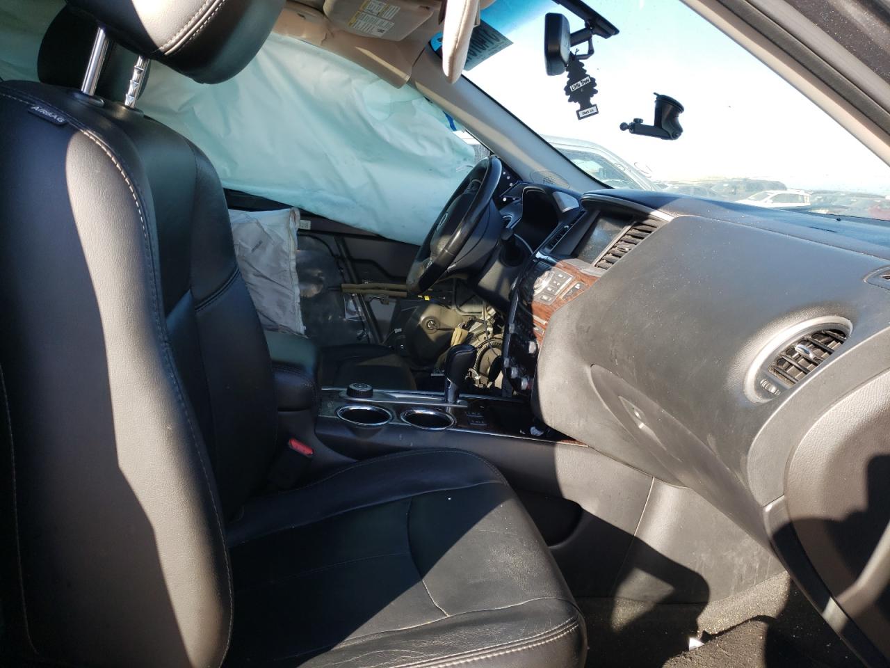 Photo 5 from auction – 2014 NISSAN PATHFINDER with VIN 5N1AR2MM1EC685243