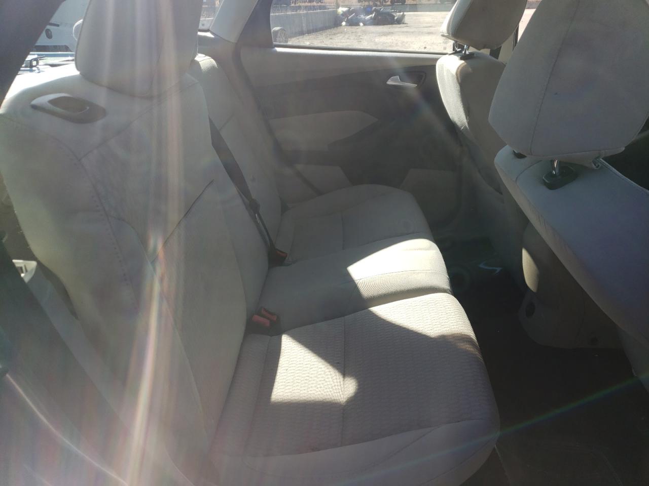 Photo 6 from auction – 2012 FORD FOCUS SEL with VIN 1FAHP3H20CL397577