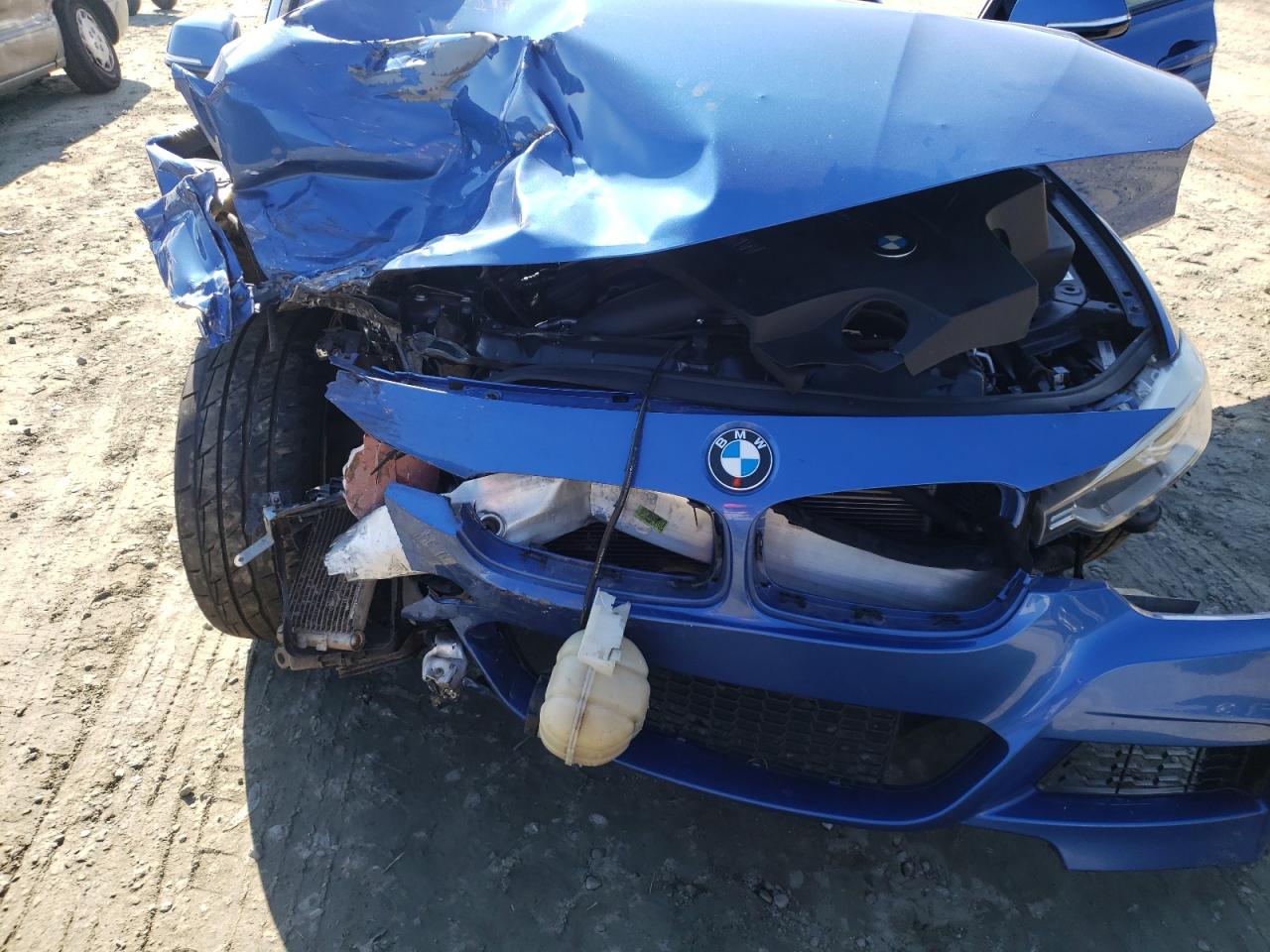Photo 9 from auction – 2013 BMW 335 I with VIN WBA3A9G57DNP36116
