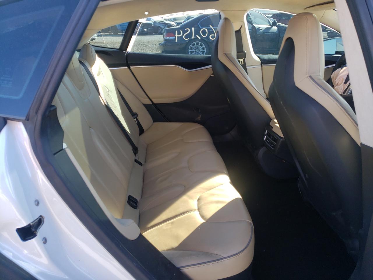 Photo 6 from auction – 2013 TESLA MODEL S with VIN 5YJSA1DP5DFP17360