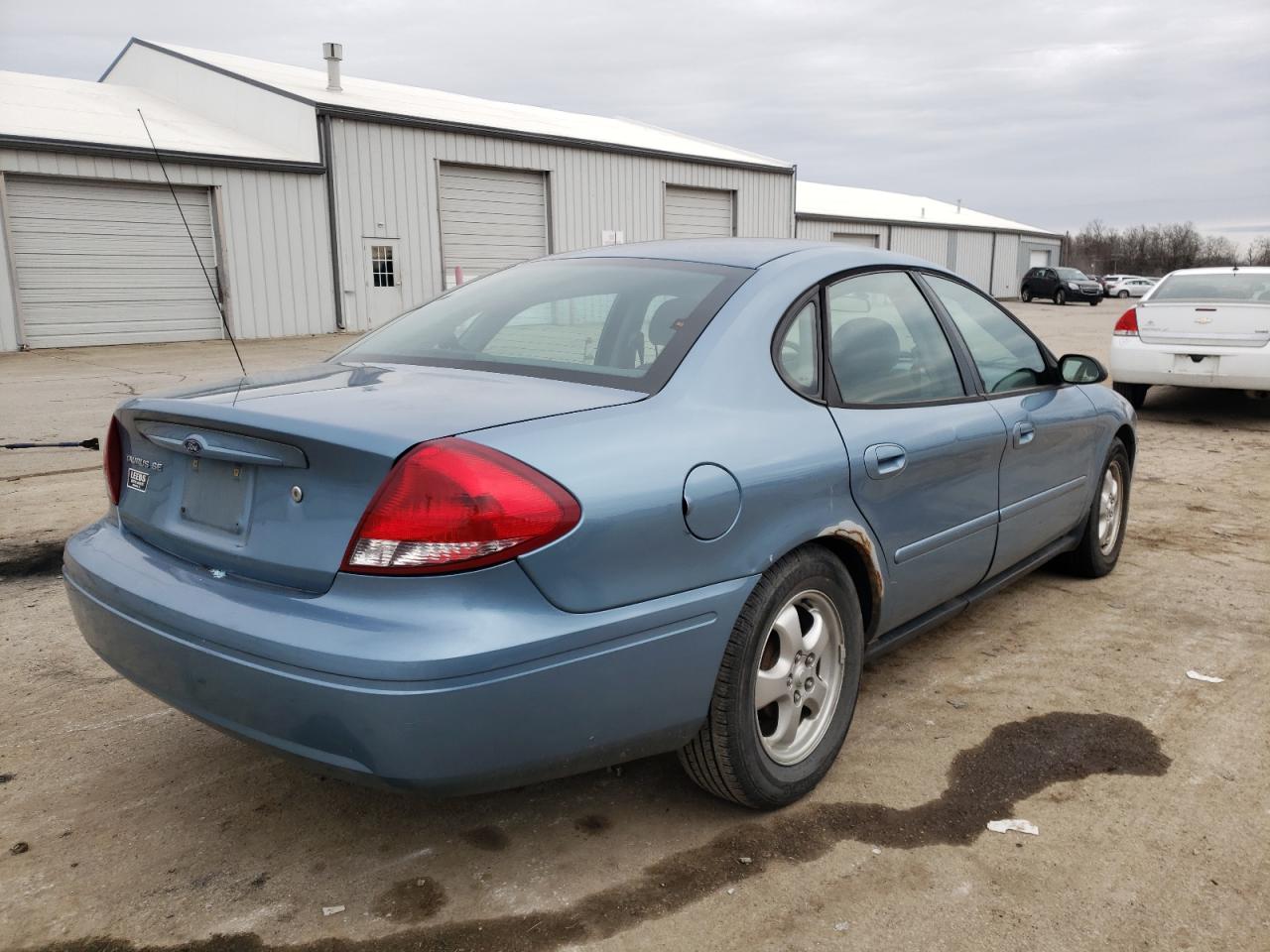 Photo 4 from auction – 2005 FORD TAURUS SE with VIN 1FAFP53U35A244525
