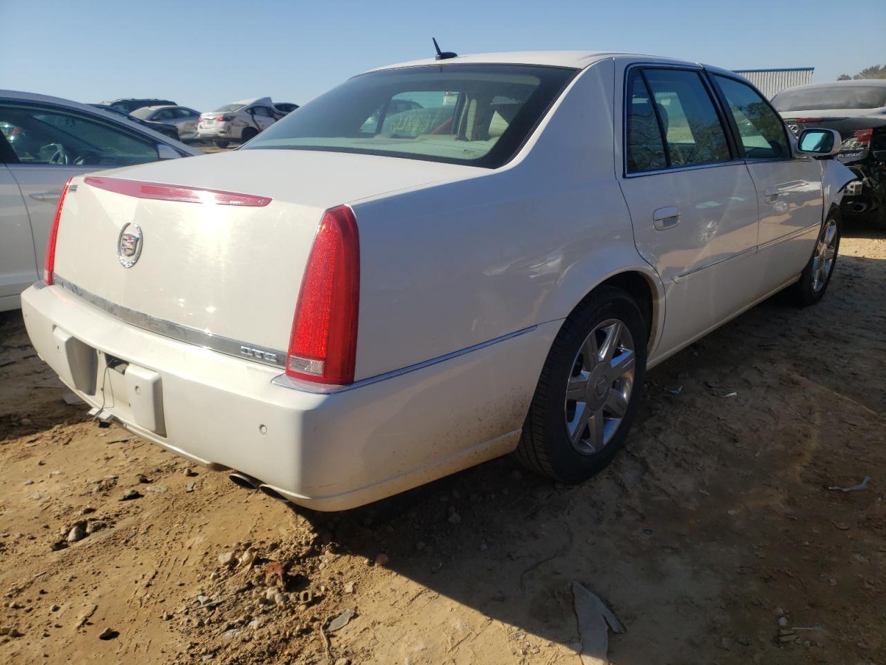 Photo 4 from auction – 2007 CADILLAC DTS with VIN 1G6KD57Y97U146666